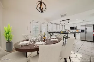 Photo #3: 6866510 Listing