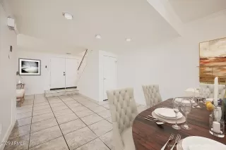 Photo #5: 6866510 Listing