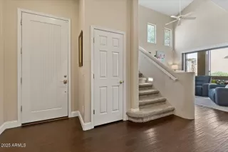 Photo #4: 6866688 Listing