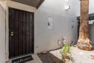 Photo #2: 6866705 Listing