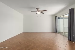 Photo #4: 6866705 Listing