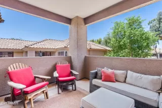 Photo #4: 6866819 Listing