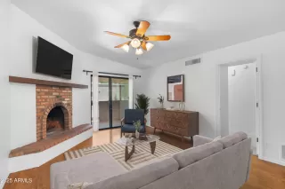 Photo #2: 6866838 Listing