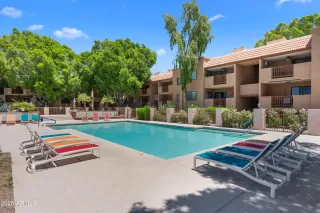 Photo #4: 6866838 Listing