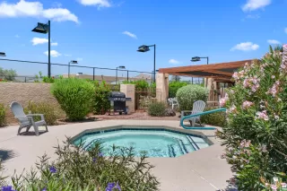 Photo #6: 6866838 Listing