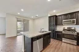 Photo #5: 6866939 Listing 