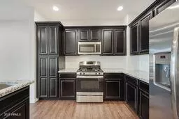 Photo #6: 6866939 Listing 