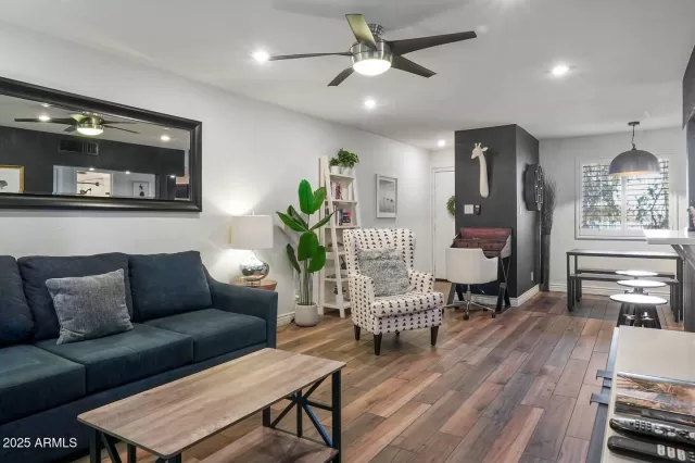 MLS: 6866987 Condo For Sale