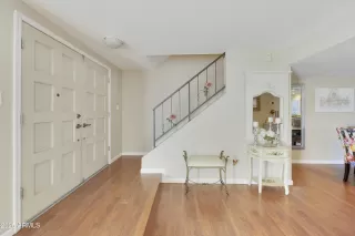 Photo #1: 6867001 Listing