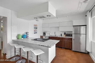 Photo #5: 6867041 Listing 