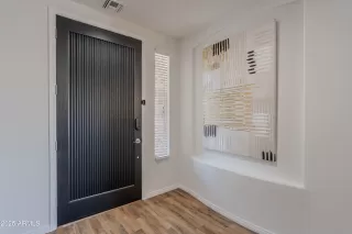 Photo #5: 6867108 Listing 