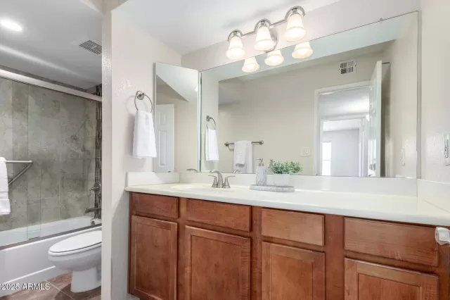 MLS: 6867262 Condo For Sale