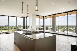 Photo #1: 6867338 Listing 