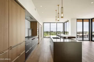 Photo #3: 6867338 Listing 