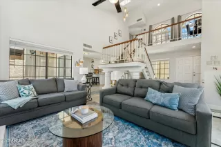 Photo #6: 6867486 Listing