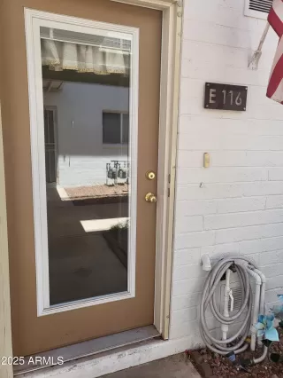 Photo #2: 6867557 Listing