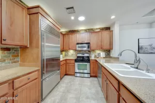Photo #4: 6867771 Listing 