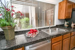 Photo #5: 6867790 Listing 