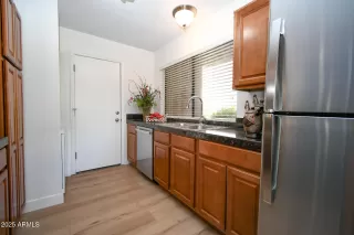 Photo #6: 6867790 Listing 