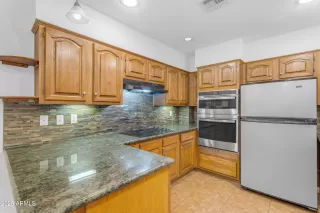 Photo #3: 6867797 Listing