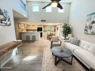 Photo #1: 6867818 Listing