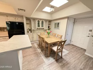 Photo #3: 6867818 Listing