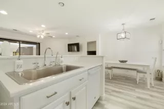 Photo #5: 6867826 Listing 