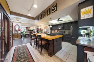 Photo #5: 6868987 Listing 