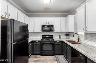 Photo #1: 6868990 Listing 