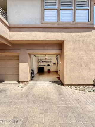 Photo #2: 6869049 Listing 