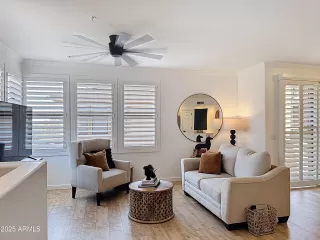 Photo #5: 6869049 Listing 