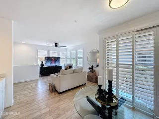 Photo #6: 6869049 Listing 