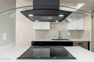 Photo #3: 6869094 Listing