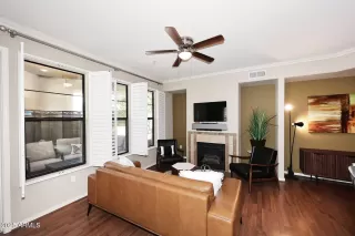 Photo #3: 6869198 Listing