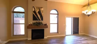 Photo #4: 6869258 Listing