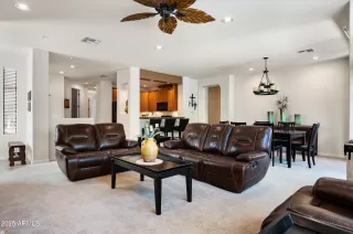 Photo #5: 6869353 Listing 