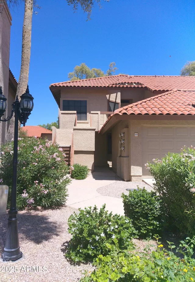 MLS: 6869592 Condo For Sale