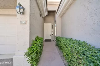 Photo #1: 6869713 Listing