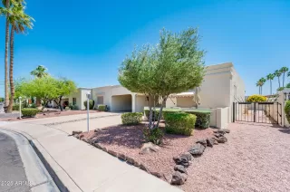 Photo #2: 6869781 Listing 