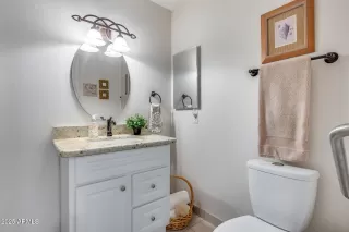 Photo #5: 6869895 Listing