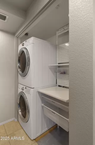 Photo #4: 6870311 Listing