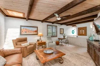 Photo #1: 6870395 Listing
