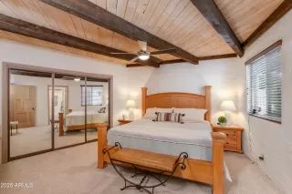 Photo #6: 6870395 Listing
