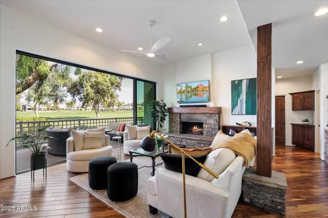 MLS: 6870409 Condo For Sale