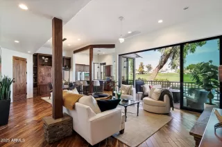 Photo #1: 6870409 Listing