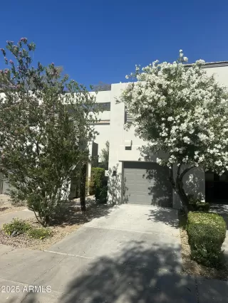 Photo #1: 6870678 Listing