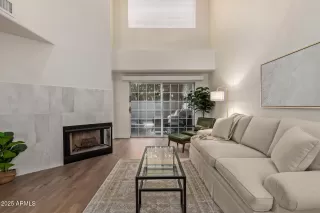 Photo #4: 6870678 Listing