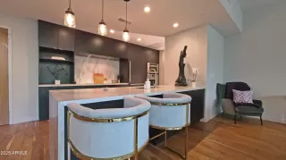 Photo #6: 6870944 Listing 