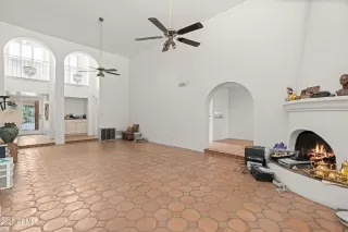 Photo #4: 6871123 Listing