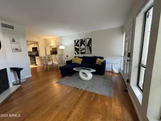 Photo #3: 6871546 Listing